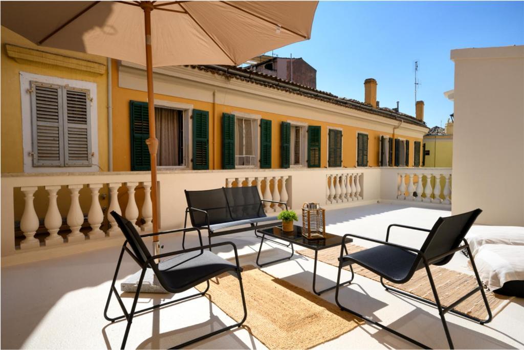 The In Town Apartment - With A Private Terrace Corfu  Extérieur photo